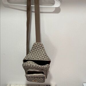 Geometric Patterned Crossbody Bag